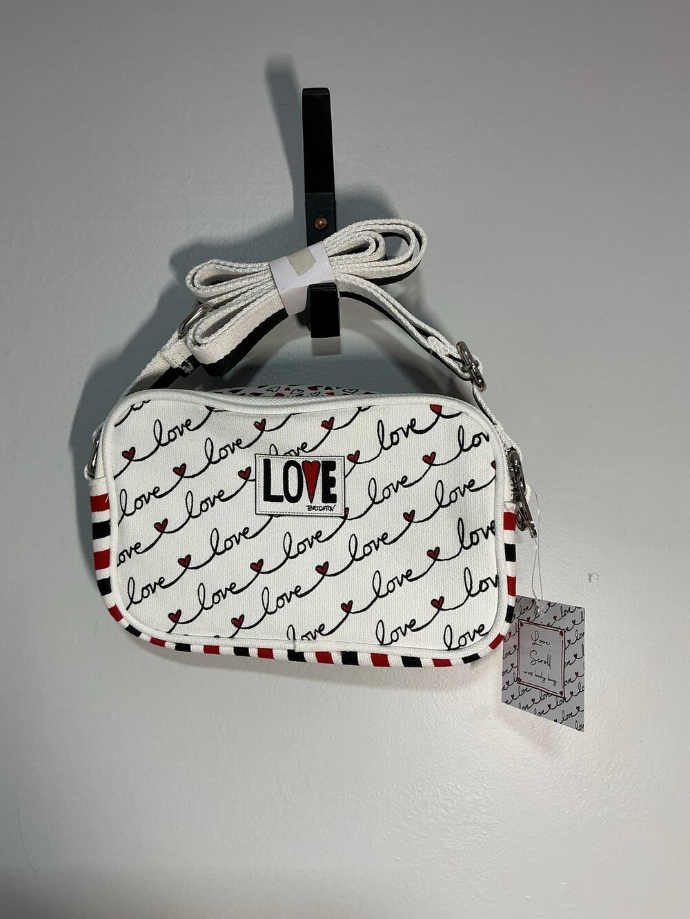NWT Brighton "Love Scroll" Canvas Camera Crossbody Bag – White/Red/Black